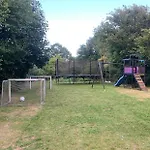 Laekker Med Lille Have 아파트 Bogø By