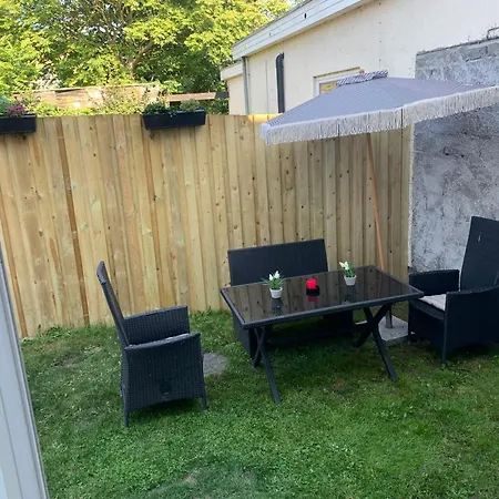شقة Laekker Med Lille Have